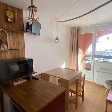 Apartment Renove Avec Wifi, Plein Sud, Sur Les Pistes, Parking Prive - 4 A 5 Pers. - Fr-1-445-157 *